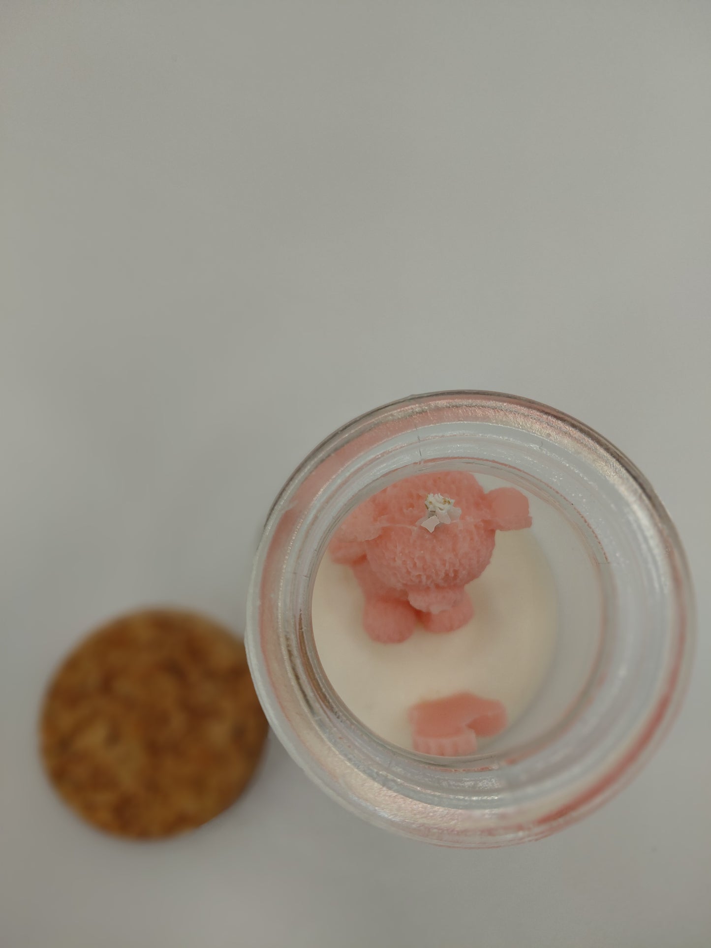 Χειροποίητη Μπομπονιέρα “Little Bear” – Κερί Ελαιοκράμβης σε Γυάλινο Βαζάκι