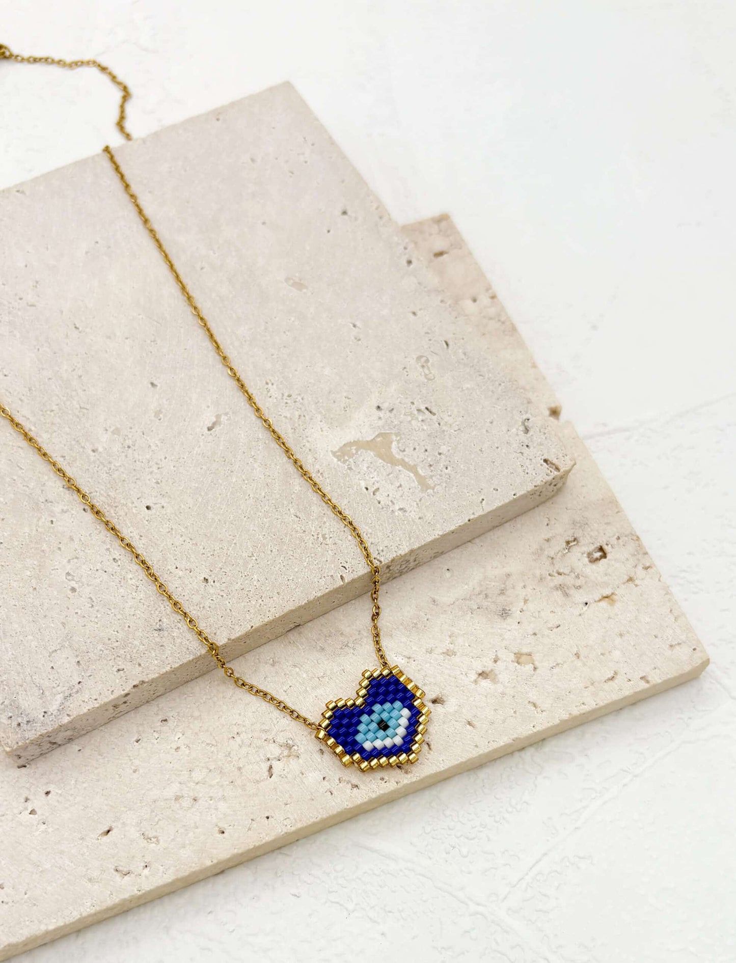 AN819 Gold Blue Beads Heart Necklace