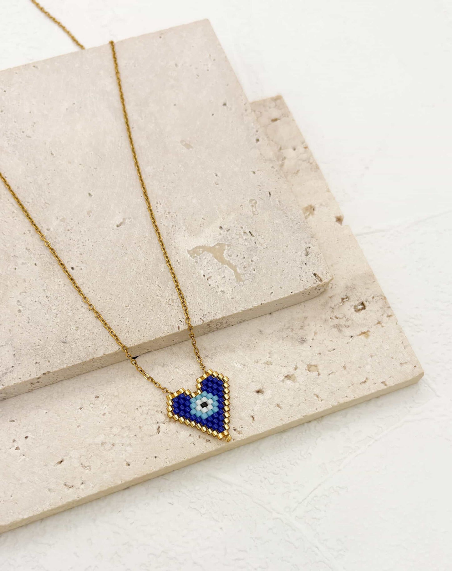 AN818 Gold Blue Beads Heart Necklace